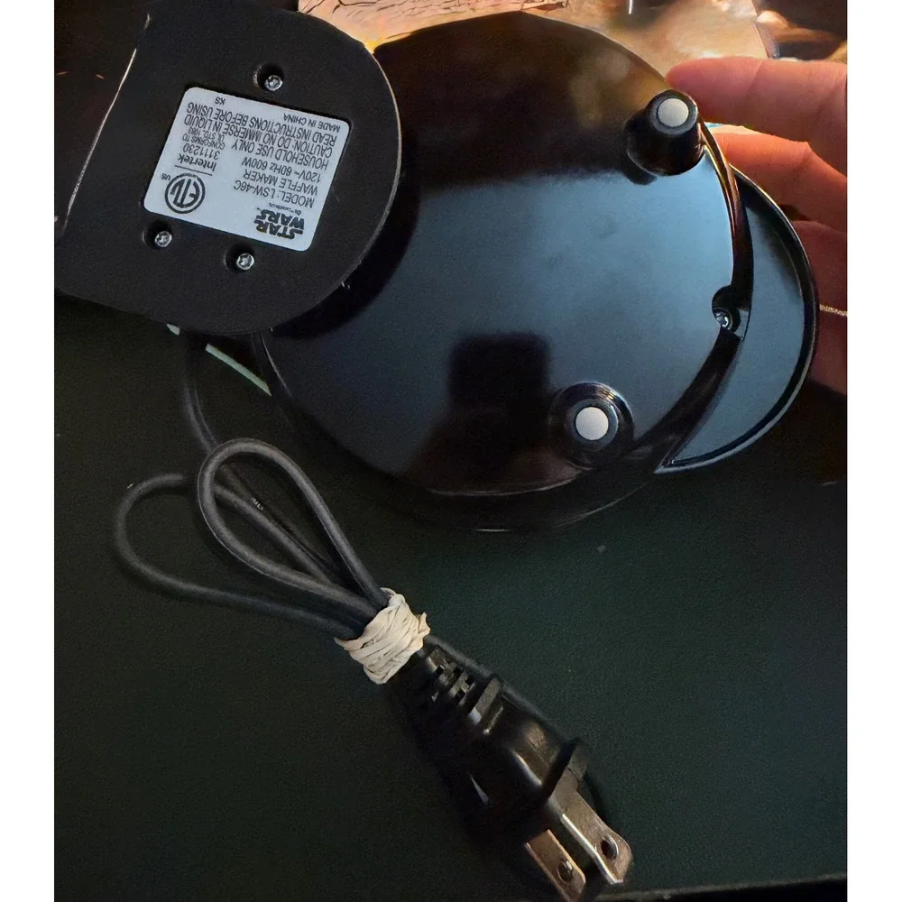 Star Wars The Child‎ Baby Yoda Mini Waffle Maker Nonstick Plates